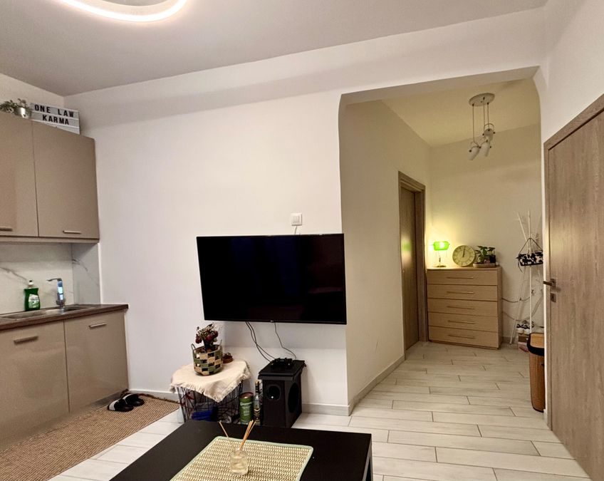Renovated 1-Bed Apartment in Thessaloniki - Ideal Investment